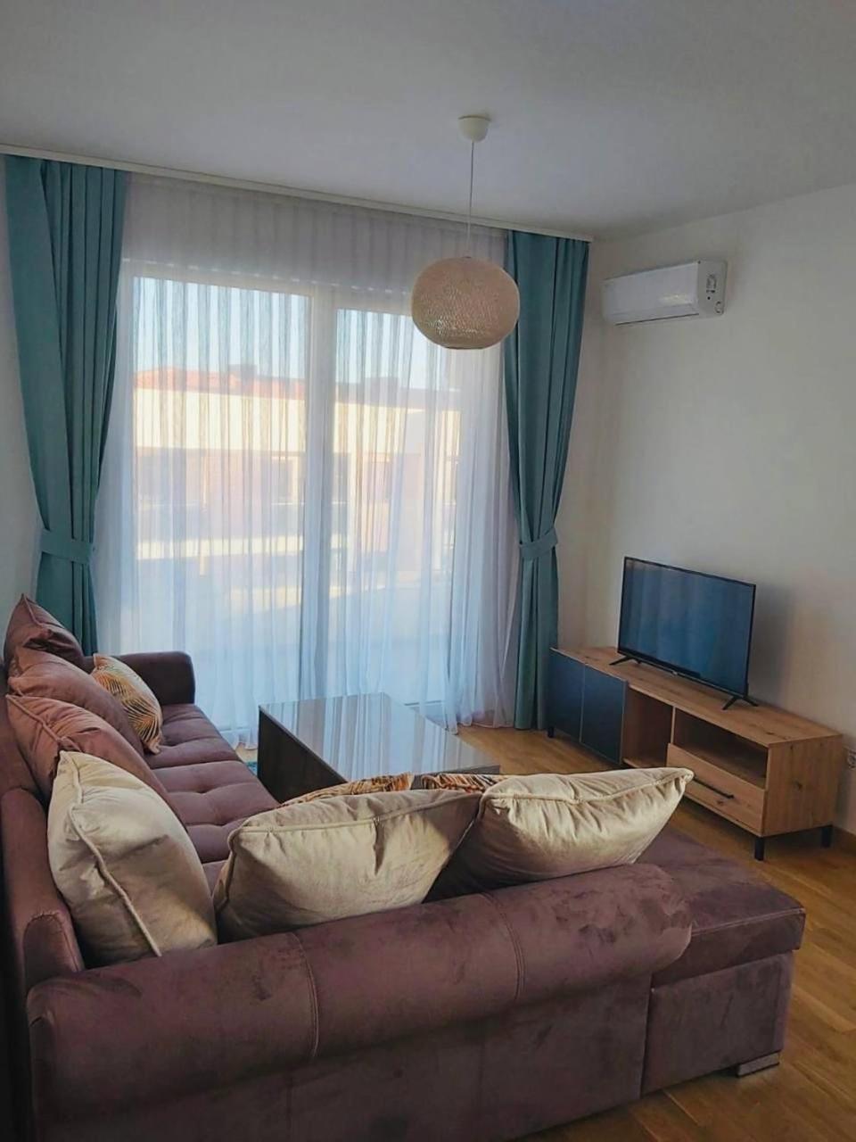 Wow Apartman Becici Exteriör bild